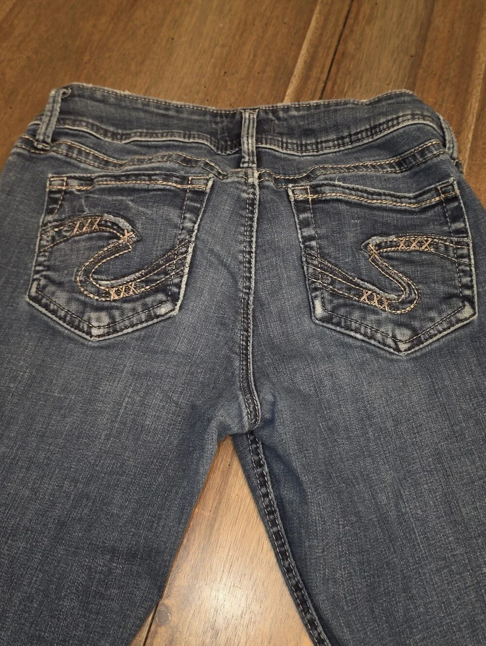 Silver Jeans - Picture 2 of 4
